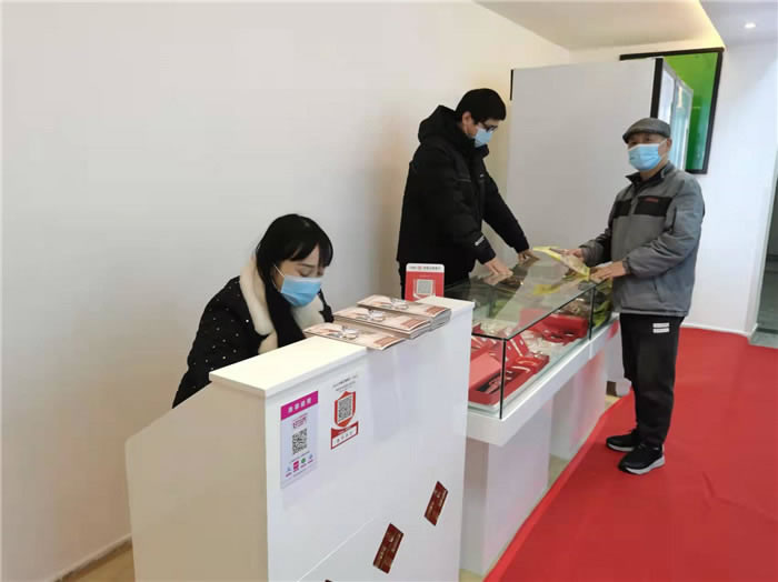 四川中青旅綿陽(yáng)分社、綿陽(yáng)市中旅假日旅行社、綿陽(yáng)自來(lái)文化傳播有限公司24H自助售貨服務(wù)盛大開業(yè)